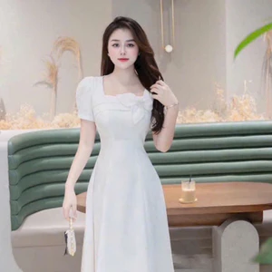 ĐẦM NỮ DỰ TIỆC DÁNG XÒE TIỂU THƯ XINH XẮN KẾT HOA 3 CÁNH NỔI BẬT PHONG CÁCH NỮ TÍNH PHÙ HỢP THỜI TRANG