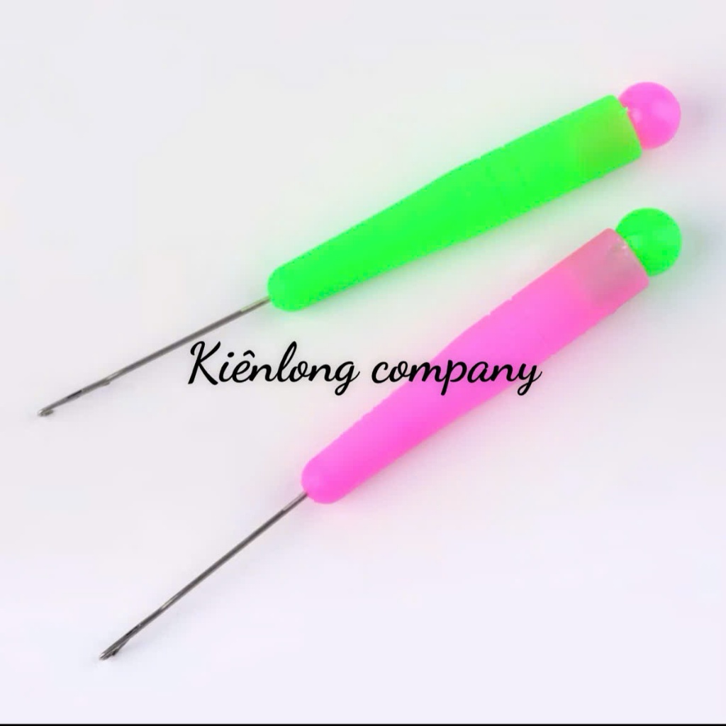 Móc Thép Kim Lộn Vải – Cây Lộn Vải Tay Cầm Nhựa Nhiều Màu (5–10 Cái)