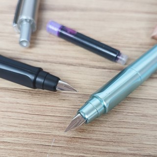 Combo 8 bút máy bấm ngòi EF chất liệu ABS .( bút sử dụng cả mực khô và mực lọ)