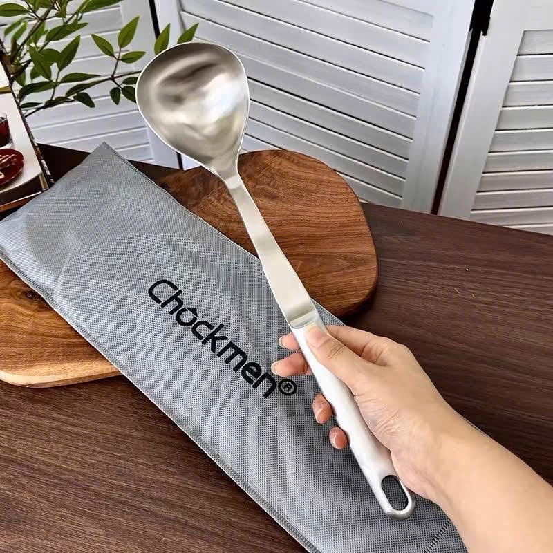 Muôi Xẻng Chockmen Kèm Túi Đựng Muôi Canh Cán Dài Chống Nóng