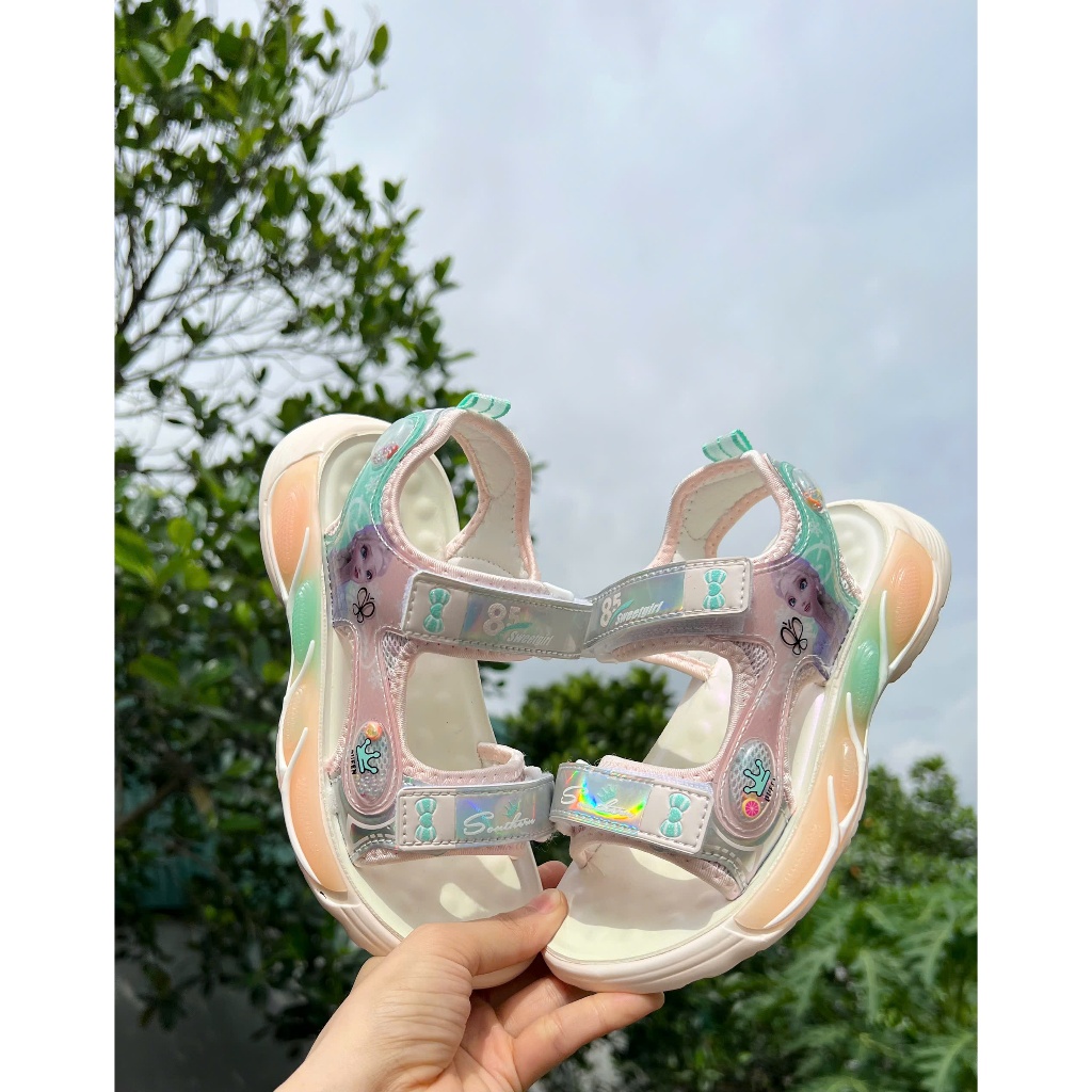sandal cho bé đi học dép quai hậu cho bé êm chân chống trượt khâu đế nữa hoàng băng giá cho bé từ 3 tuối B8