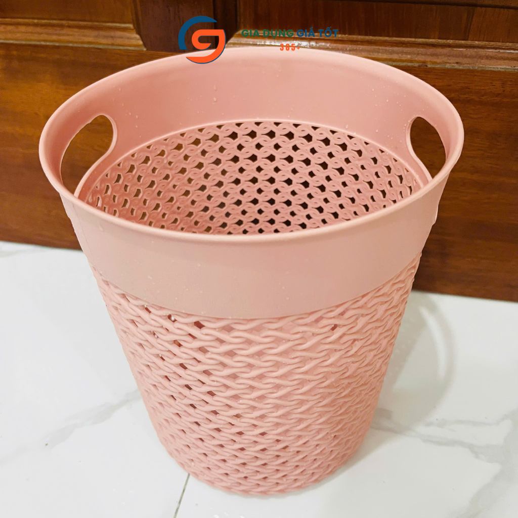 Sọt rác, giỏ rác nhựa giả mây nhỏ có quai, gọn nhẹ để gầm bàn, nhà tắm, phòng ngủ, văn phòng