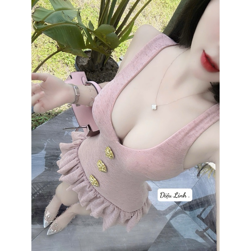 Đầm body 2 dây phối chân bèo kèm tang siu sang