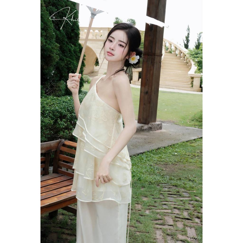 Đầm dài Khiết Style thiết kế cổ yếm xếp tầng bay bổng, chất tơ hồ điệp mềm nhẹ nữ tính KD259