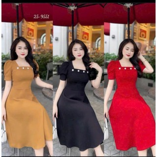 ĐẦM NỮ DÁNG XÒE NHẸ NHÀNG NỮ TÍNH ĐÍNH 4 NÚT NỔI BẬT PHONG CÁCH CÁ TÍNH TRẺ TRUNG PHÙ HỢP THỜI TRANG