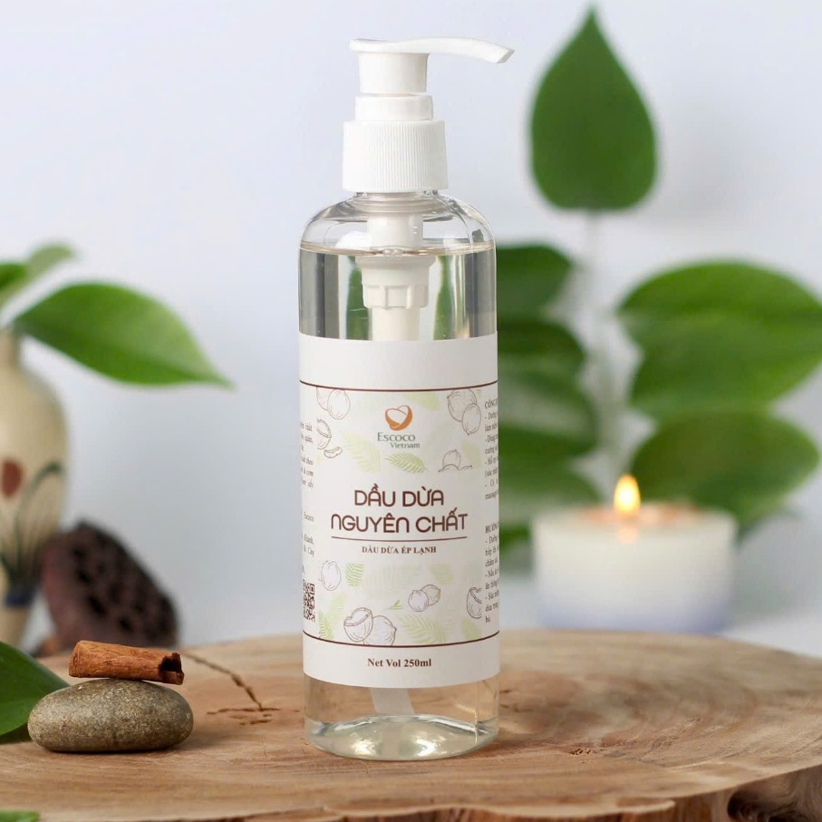 Dầu dừa ép lạnh Escoco - Dưỡng ẩm, tẩy trang, dưỡng tóc và ngăn ngừa rạn da.