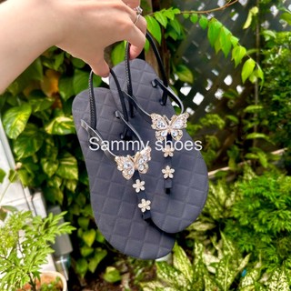 GIÀY SANDAL QUAI HẬU MỎNG CHẤT CAO SU GẮN CHARM BỨM HOA LẤP LÁNH DỄ THƯƠNG 3 MÀU DỄ CHỌN DỄ PHỐI ĐỒ THỜI TRANG