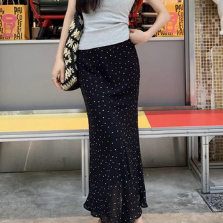 CHÂN VÁY DÀI CHẤM BI