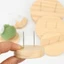 Chân đế đứng búp bê-chân đế gỗ thông loại đẹp phủ sơn bóng