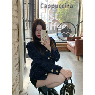 Áo khoác dạ tweet cổ tròn cúc đồng form slim tông màu xanh nany sang chảnh
