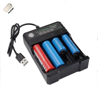 Sạc Pin Tự ngắt và có đèn báo khi đầy BMAX 4 Khe cao cấp dùng cho pin 18650