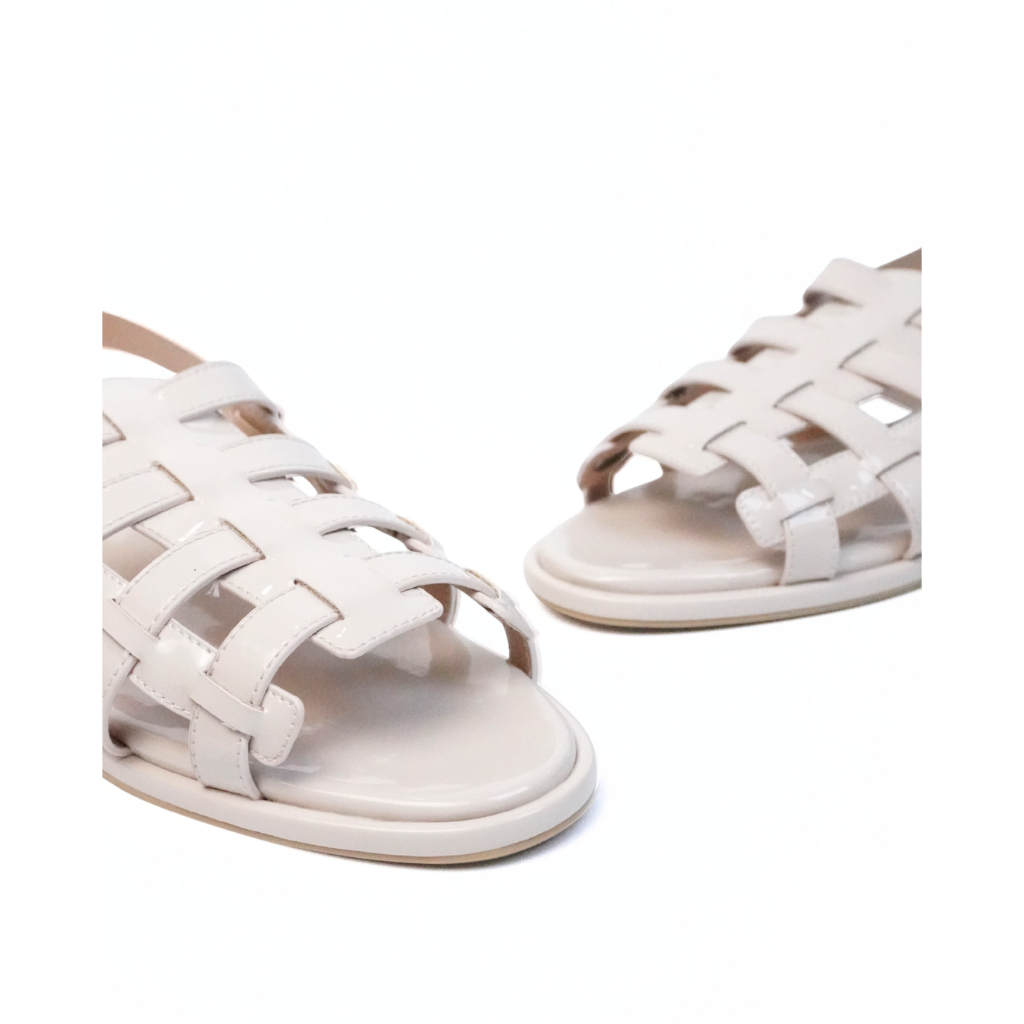Giày Sandal Nữ HG Đan Dây Da Bóng Đế Bằng Cổ Điển | HG8325