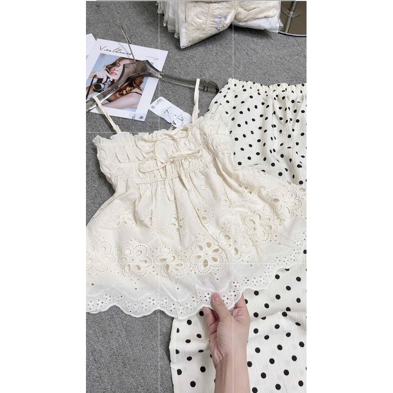 L402- (Hoả tốc ) Sét Áo 2 dây  Chun Lưng Đính Nơ Dáng BabyDoll Phối Quần Đũi Suông Chấm Bi dài suông rộng (40-58kg)