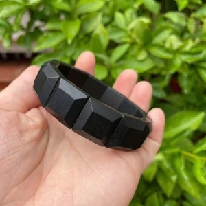 Vòng Tay Gỗ Mun Sừng Khánh Hoà bản lách vuông 18x18mm màu đen tuyền dành cho nam và nữ