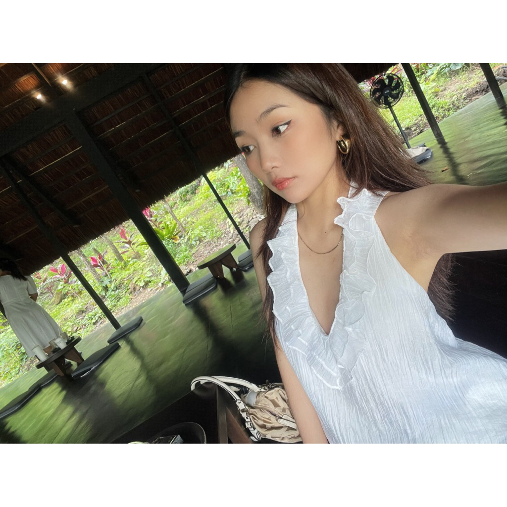 ÁO CỔ SẺ NHÚN BÈO SLAY ÁO ĐƯỢC THIẾT KẾ DÂY RÚT NHÚN Ở EO CÓ THỂ ĐIỀU CHỈNH ĐƯỢC THEO SỐ( ĐO V2).