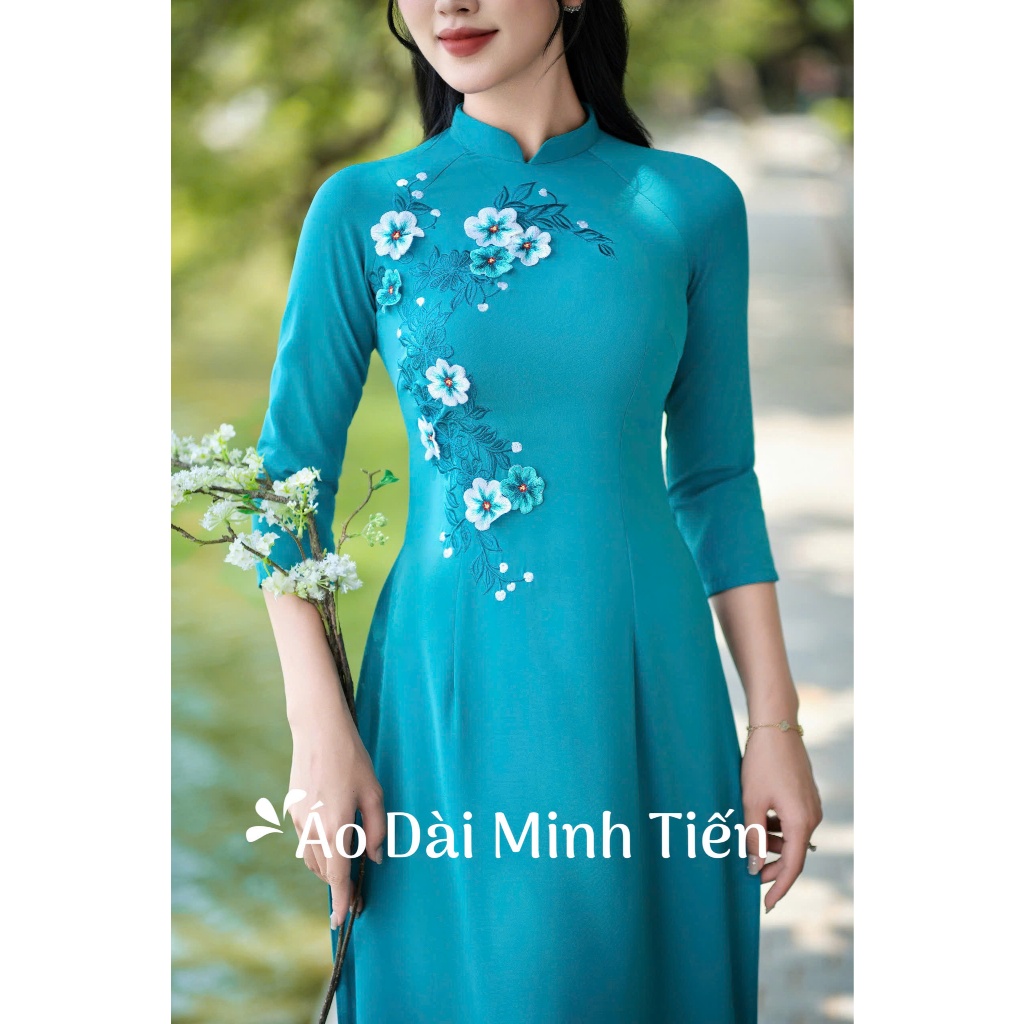 Áo Dài Lụa Mỹ Cao Cấp Họa Tiết Thêu Thủ Công Tỉ Mỉ - Mã C43 Màu Xanh