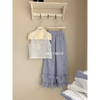 Set áo ren lưới cổ chữ V sát nách phối quần ống suông form rộng kẻ sọc xinh cá tính cho nàng đi biển- BaoTrang.clothes