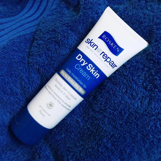 [HÀNG CÔNG TY] Kem dưỡng ẩm giảm đỏ ngứa cho da khô và da kích ứng Rosken Dry Skin Cream (75ml)