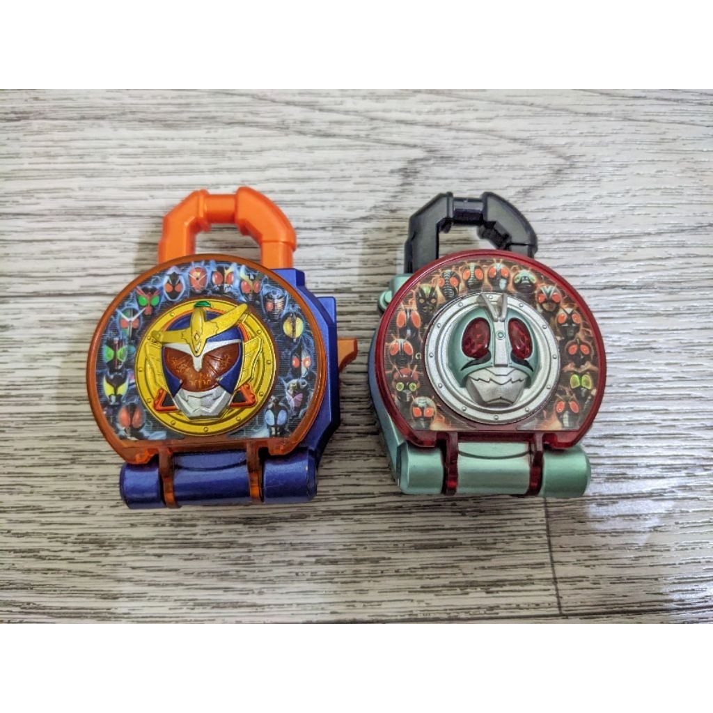 Đồ chơi chính hãng Bandai DX Heisei Rider vs Showa Rider Lockseed set ...
