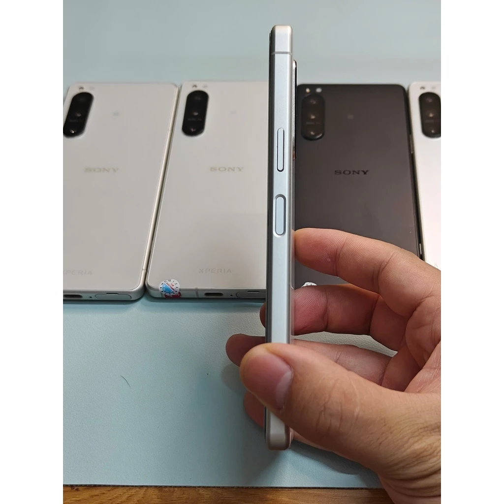 Điện Thoại Sony Xperia 5 Mark IV Nhật – Màn OLED 120Hz, Chip 8 Gen 1, 8GB/128GB, NFC, Pin 5000mAh, V