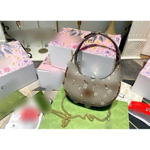 Túi xách kẹp nách size 21cm tặng kèm dây xích đeo chéo sang chảnh