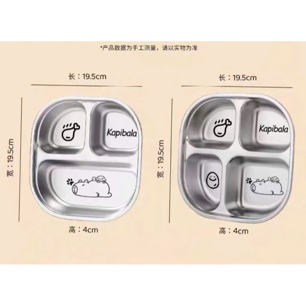 Khay cơm cho bé in hình cappybara kèm thìa in chữ