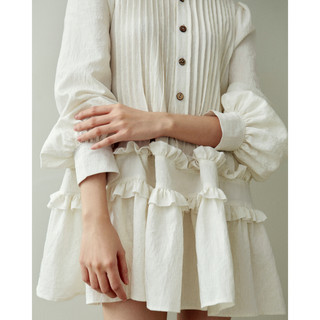 WHITE BY NHI - Đầm babydoll xếp ly tay phồng - Sirimiri Dress