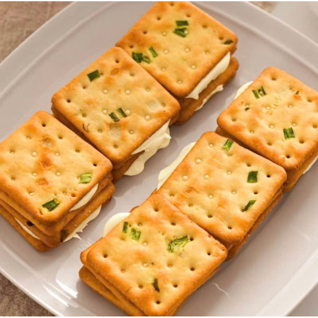 Bánh hành phô mai kéo sợi ,ít ngọt, thơm béo , ăn kiêng. Ăn chay được