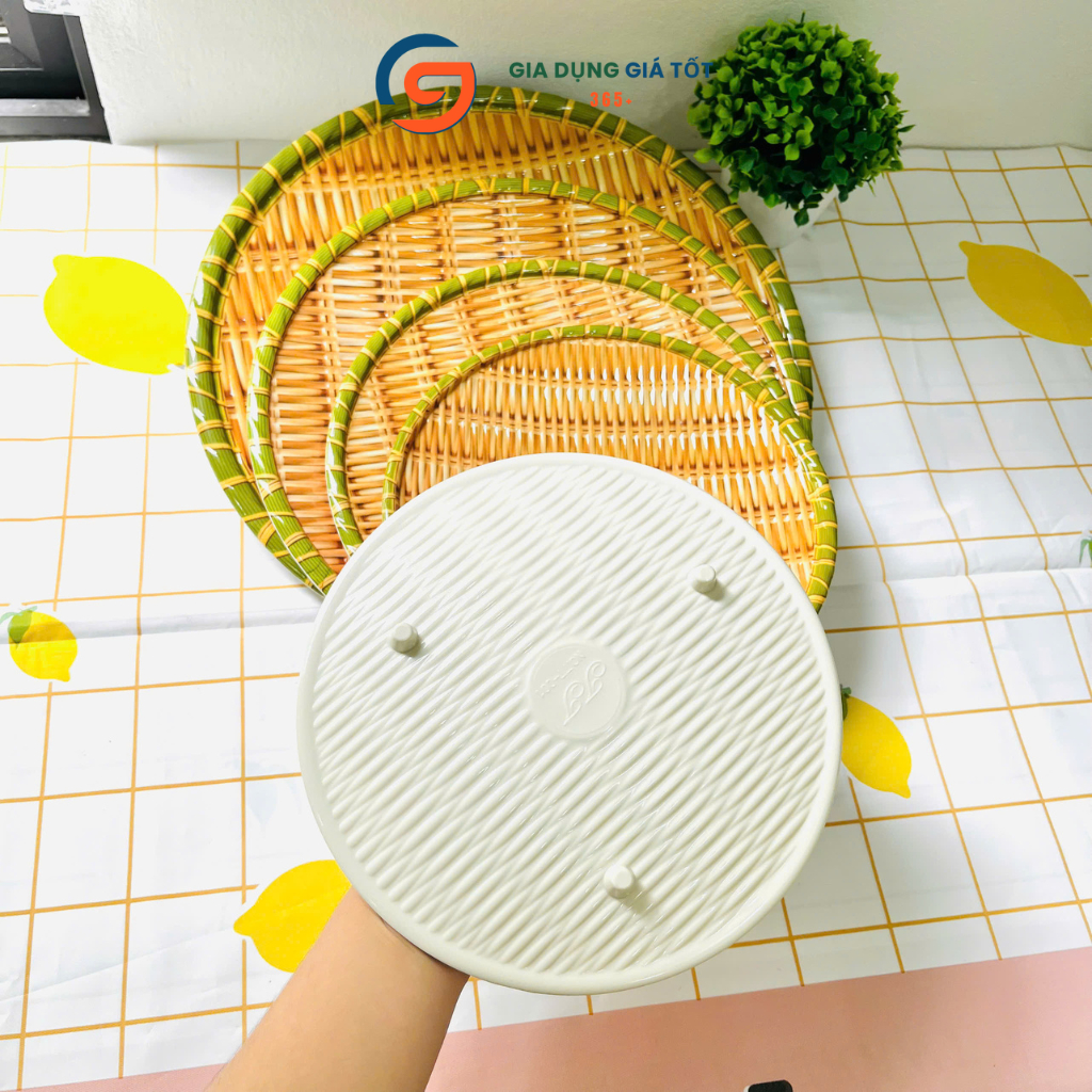 Mẹt nhựa giả mây tre đựng đồ ăn, đĩa nhựa tròn dùng bún đậu, nem nướng - nhiều kích cỡ lựa chọn