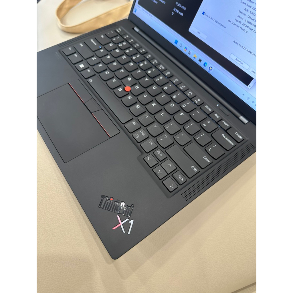 Laptop Thinkpad X1 Carbon Gen 9 i7-1185G7/ Ram 16Gb/ SSD 512GB NVME/ Màn 14.0" FHD+ | BigBuy360 - bigbuy360.vn