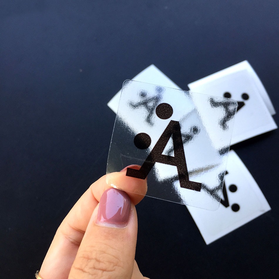 Combo 4 logo chữ AA [4 x 4cm] bựa nhân trong suốt xuyên thấu. Decal cao cấp chống nước không bay màu