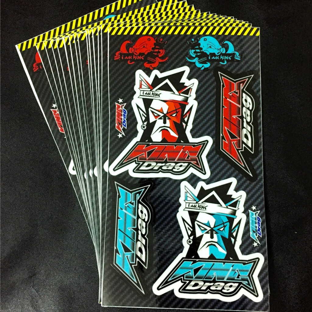 Bộ hình dán logo King Drag xanh đỏ. Decal cao cấp chống nước, sắc nét, bền màu, dính chặt. In theo yêu cầu
