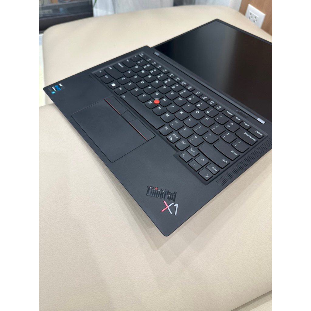 Laptop Thinkpad X1 Carbon Gen 9 i7-1185G7/ Ram 16Gb/ SSD 512GB NVME/ Màn 14.0" FHD+ | BigBuy360 - bigbuy360.vn