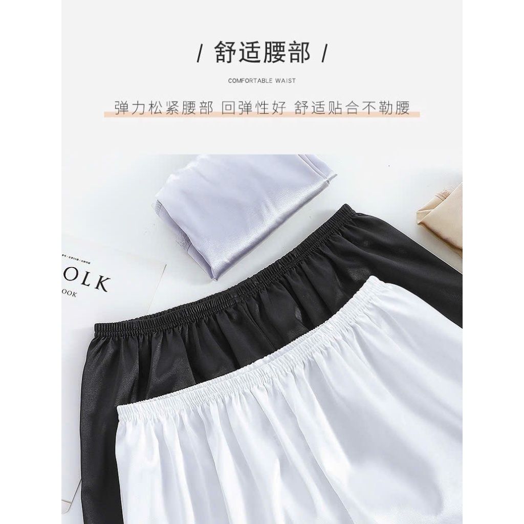 Quần short lụa phối ren cao cấp, thiết kế nữ tính, dễ thương, mang đến cảm giác thoải mái mặc ngủ và mặc trong váy