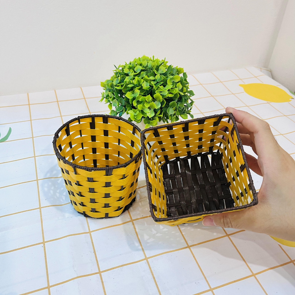 Giỏ cốc đựng giấy ăn nhựa giả mây siêu rẻ, nhỏ gọn để bàn ăn