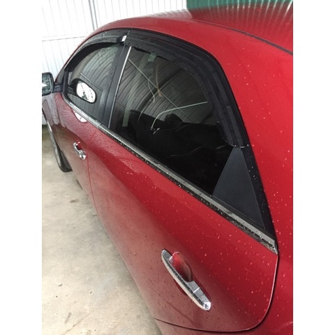 Vè che mưa xe Kia Cerato/ Forte Đời 2008 -2013, 2014 - 2018, 2019 - 2022 Nhựa Đen thái cao cấp, dày dặn, sáng bóng