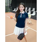 Bộ đồ Pickleball, cầu lông, tennis nữ Fitme CE áo thun Polo Navy sọc đỏ, chân váy xếp ly trắng kèm quần bảo hộ — ảnh 4