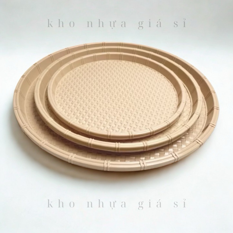 Mẹt Nhựa Tròn Giả Mây Tre – Dĩa Nhựa Đựng Bún Đậu, Đồ Ăn Vặt, Mâm Trang Trí Nhiều Size AMIZIN