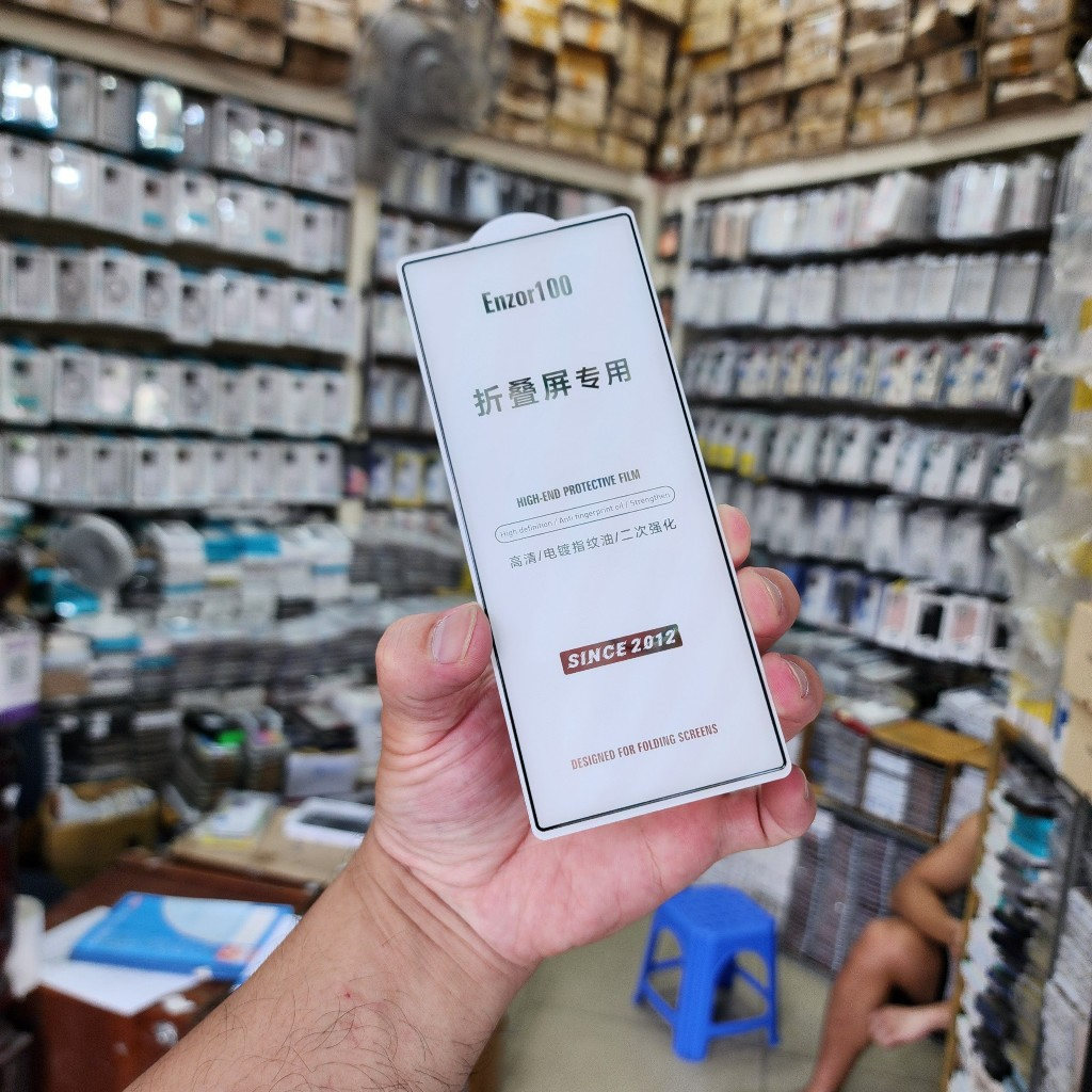 Kính cường lực Kuzoom trong suốt full màn cho Samsung Z Fold / Z Flip 3 4 5 6 7 hạn chế vân tay