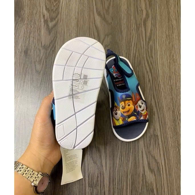 Sandal cho bé trai chú chó cứu hộ dư xịn