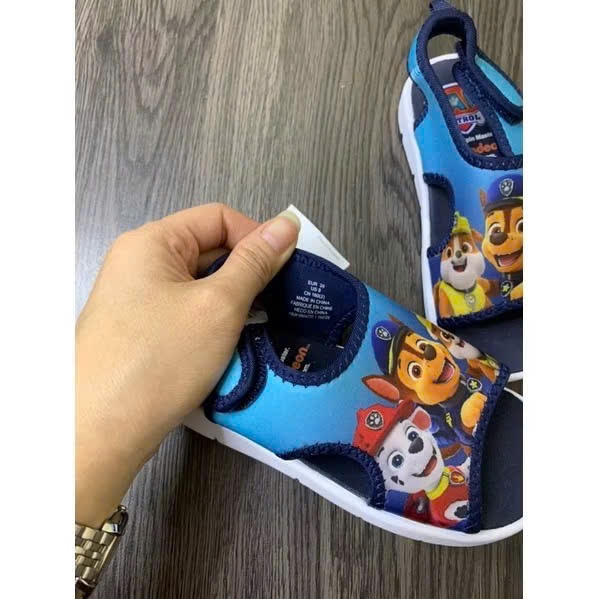 Sandal cho bé trai chú chó cứu hộ dư xịn