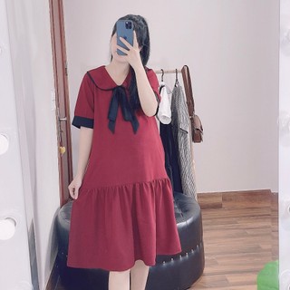 Váy bầu đỏ thiết kế đuôi cá cổ tim đính nơ đen