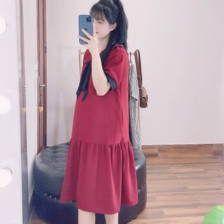 Váy bầu đỏ thiết kế đuôi cá cổ tim đính nơ đen