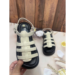 Sandal 7 phân đế bằng da sáp quai hậu khuy cài  DH8025