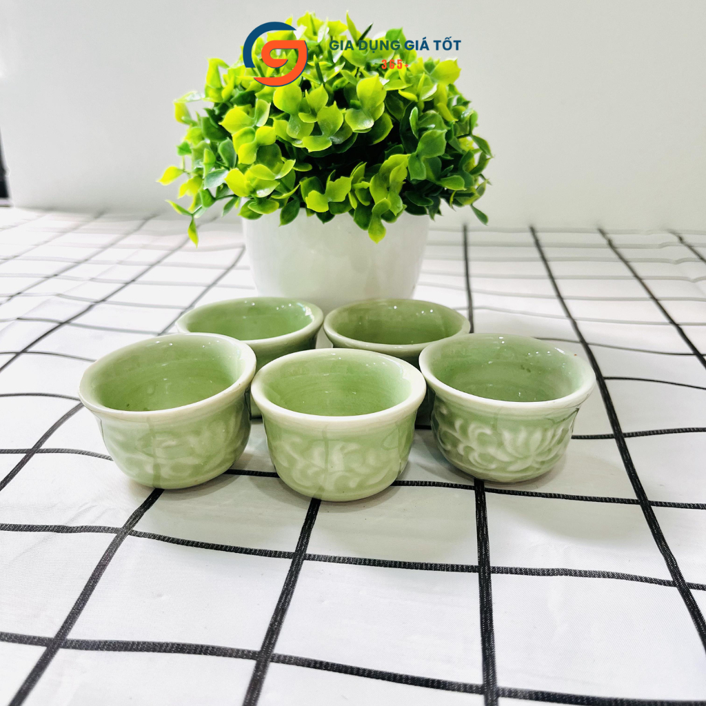 Combo 5,10 chén uống trà sứ men xanh - chén trà mini hoa văn chìm sang trọng