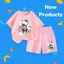 Bộ Tay Ngắn Cho Bé – Hình Hello Kitty Chụp Hình Cùng Nhóm Bạn, Vải Thoáng Mát Mặc Cả Ngày (M 209)