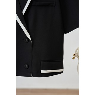 Áo vest đờ mi cổ 2 ve phối viền croptop VIEN TRAN V65D25H004