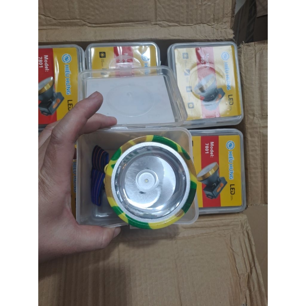 Đèn pin đội đầu siêu sáng hiếu hưng loại to 7801 dằn di, loại bé A4601T