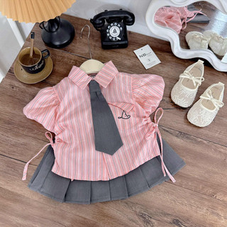 Quần áo hè, Sét 3 chi tiết áo sơ mi cộc tay kẻ sọc mix váy xếp ly xám kèm cà vạt cho bé gái