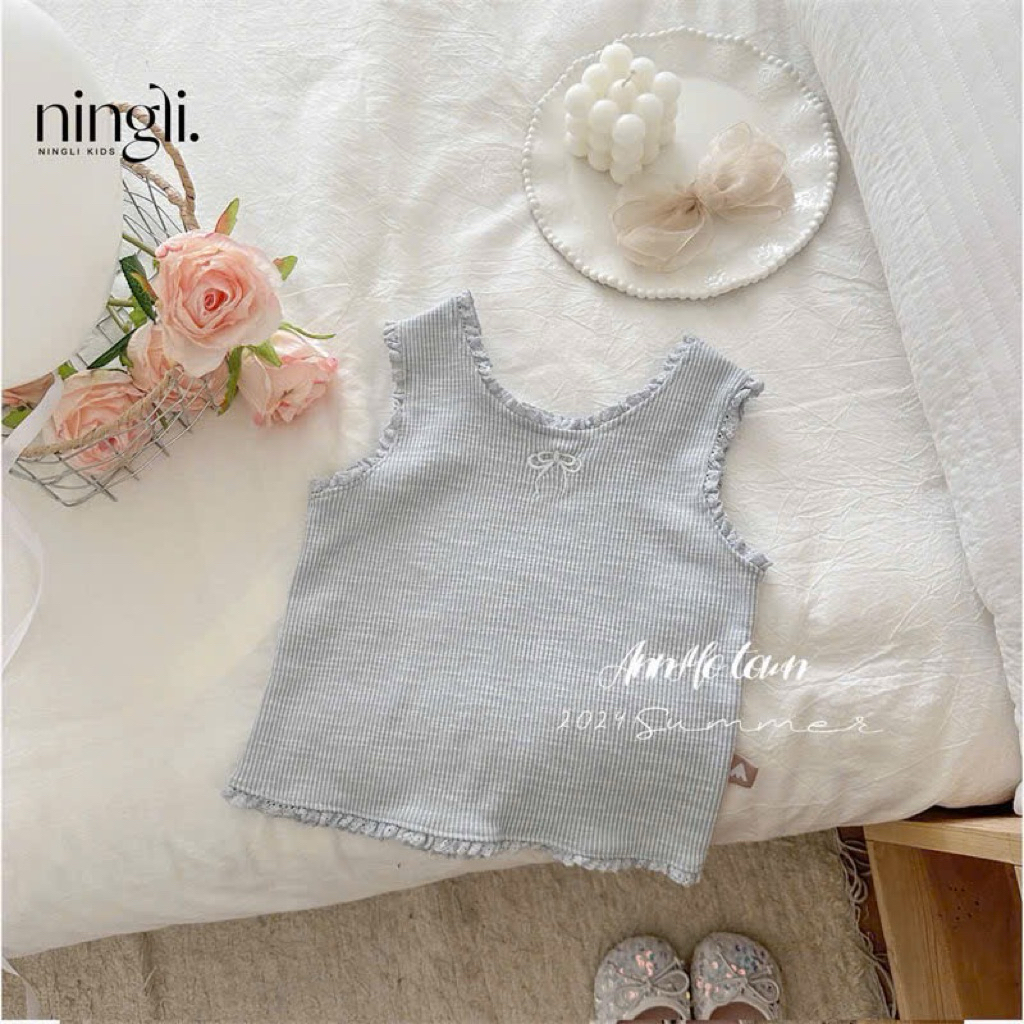(Order) Áo thun sát nách ren bèo thêu nơ điệu phong cách xinh xắn dành cho bé gái